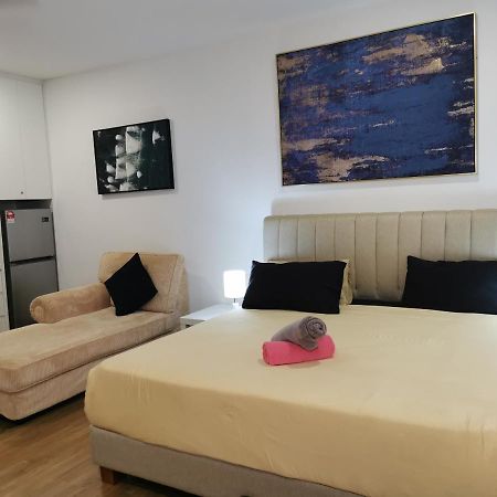 Apple Home 2 At Menara Simfoni, King Size Bed, Cheras, Nexflix, Wifi, Parking Seri Kembangan Eksteriør bilde