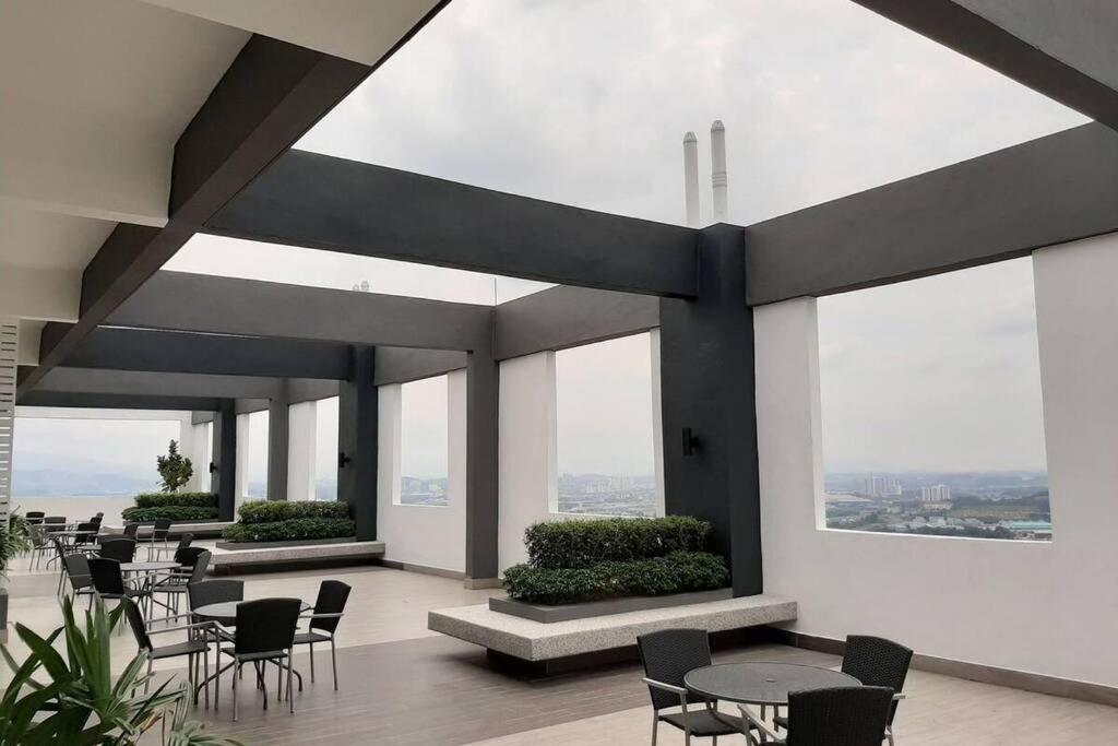 Apple Home 2 At Menara Simfoni, King Size Bed, Cheras, Nexflix, Wifi, Parking Seri Kembangan Eksteriør bilde