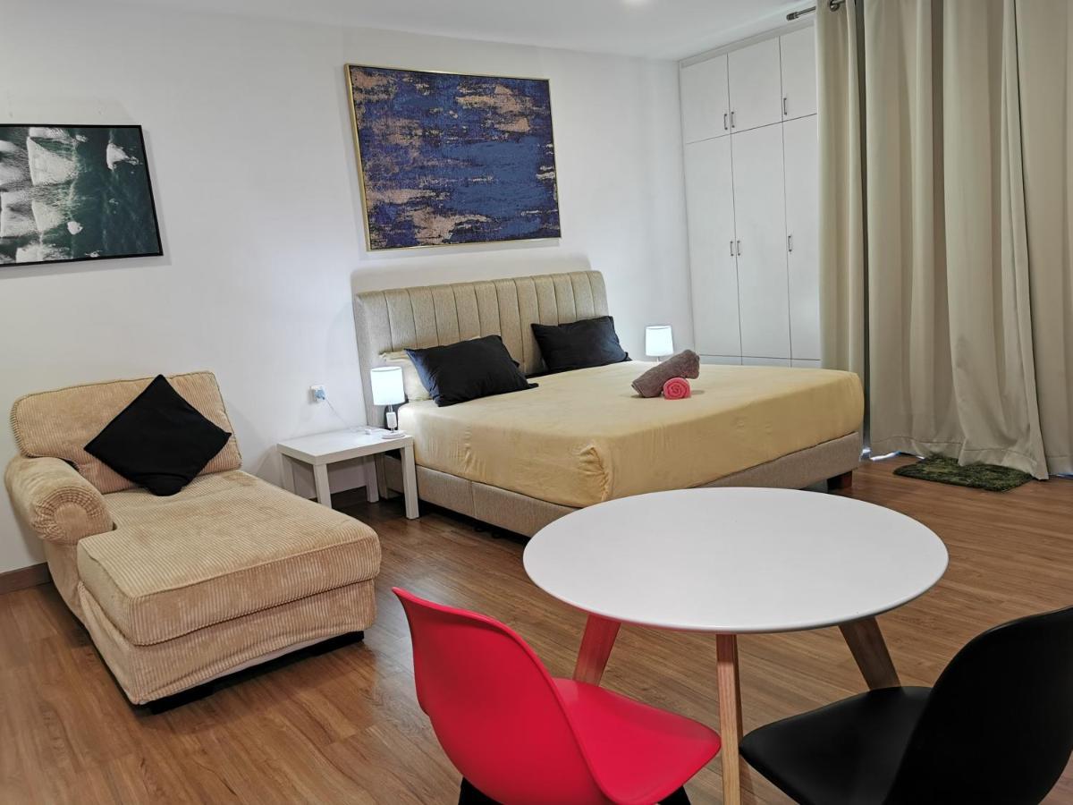 Apple Home 2 At Menara Simfoni, King Size Bed, Cheras, Nexflix, Wifi, Parking Seri Kembangan Eksteriør bilde