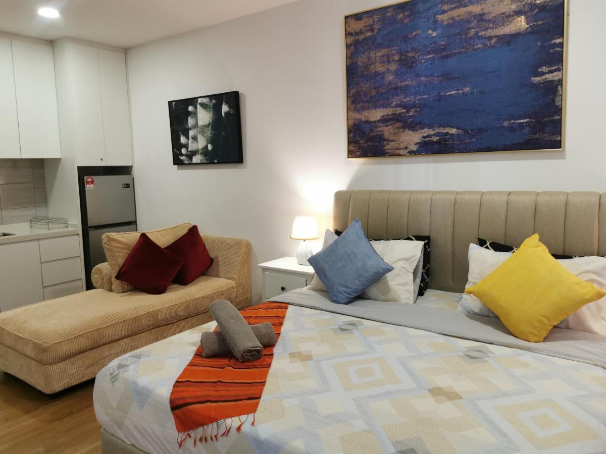 Apple Home 2 At Menara Simfoni, King Size Bed, Cheras, Nexflix, Wifi, Parking Seri Kembangan Eksteriør bilde