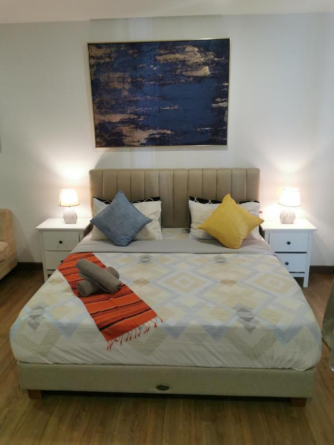 Apple Home 2 At Menara Simfoni, King Size Bed, Cheras, Nexflix, Wifi, Parking Seri Kembangan Eksteriør bilde