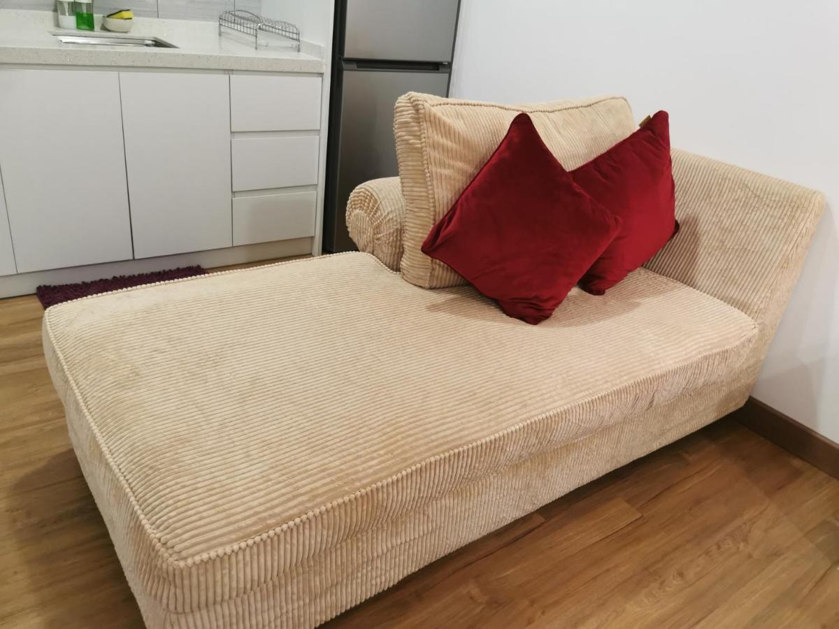 Apple Home 2 At Menara Simfoni, King Size Bed, Cheras, Nexflix, Wifi, Parking Seri Kembangan Eksteriør bilde